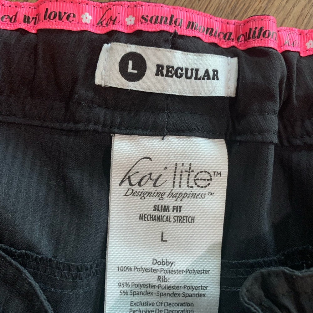 Koi Lite Womens Scrub Pants. Large a regular.